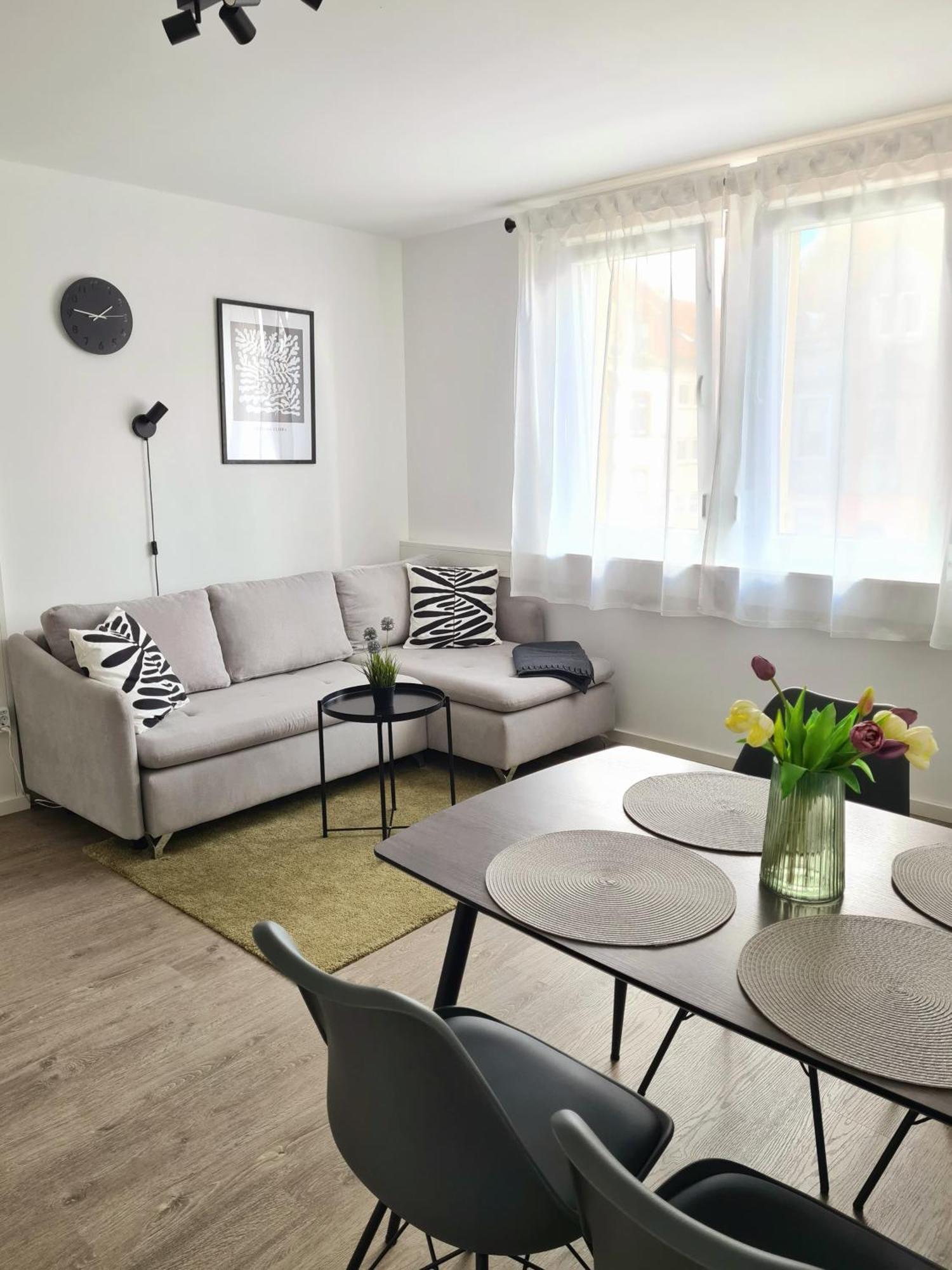 Modernes Zentrales Apartment بروشسال المظهر الخارجي الصورة
